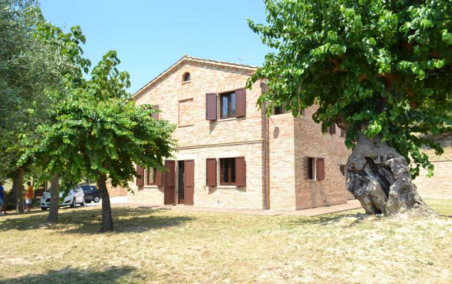 New properties for sale in Marche Estates real estate agency Italy