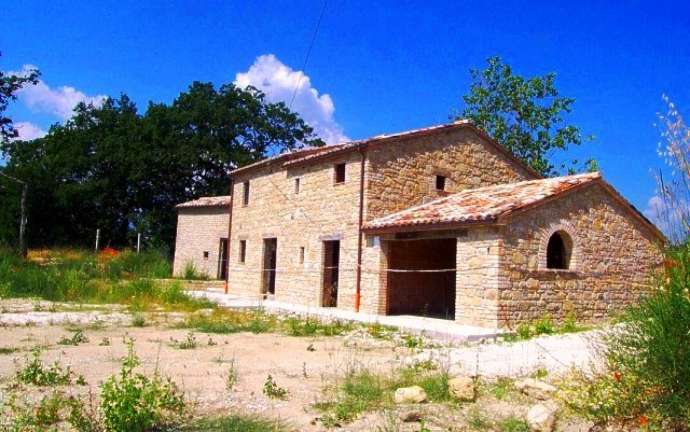 Partially restored farmhouse italy