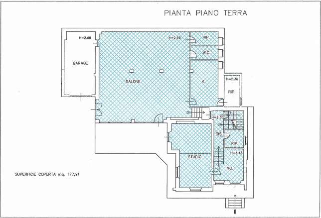 villa unifamiliare con corte privata a Sarnano