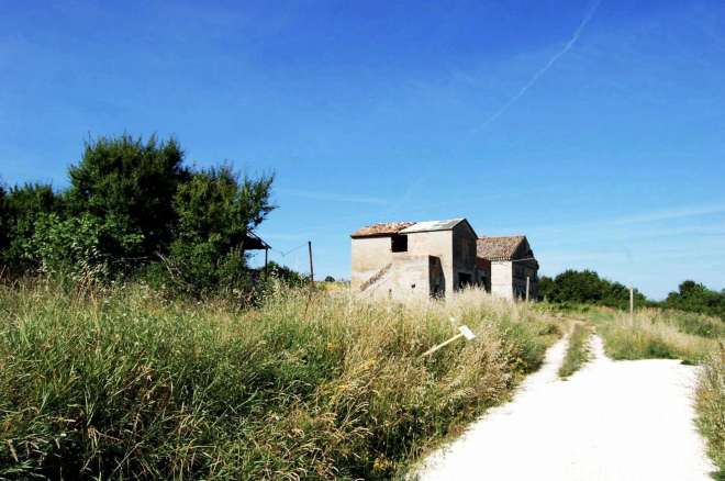 Podere da restaurare Monte Lupone