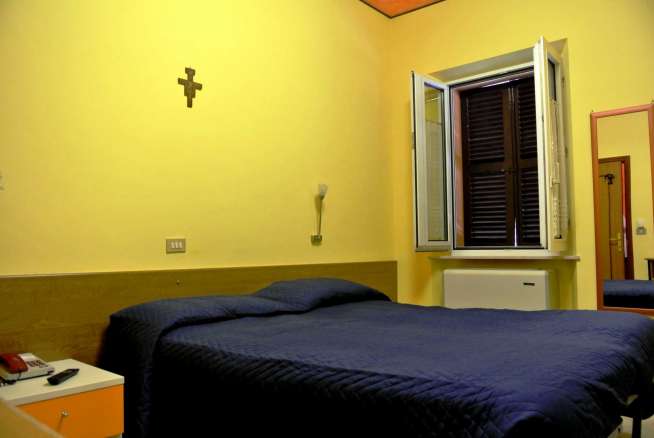 Hotel in vendita a Sarnano