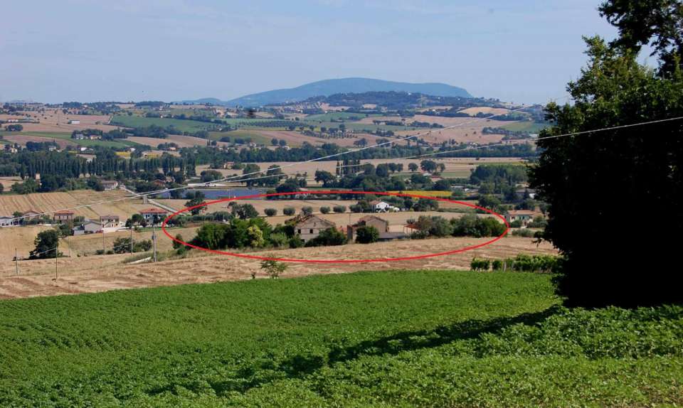 Podere da restaurare Monte Lupone